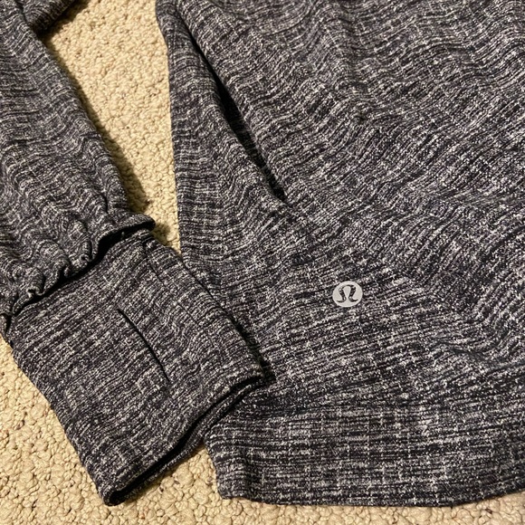 Lululemon running top - Picture 5 of 5